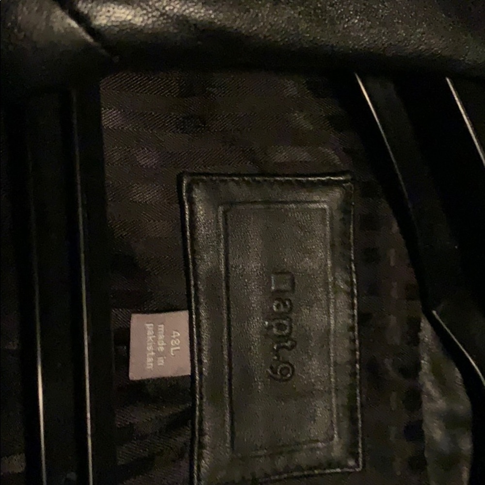 Leather jacket - Picture 2 of 2